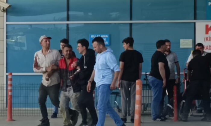 7 yaşındaki çocuk babasının kullandığı traktörün altında kaldı!