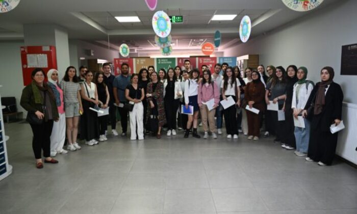 Bursa’da ‘Sokaklar Dönüşüyor’