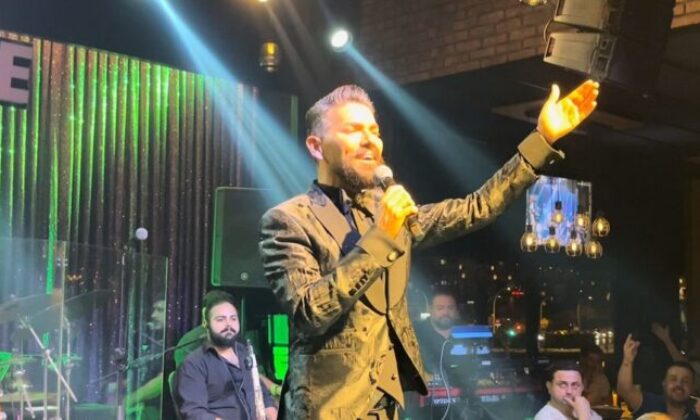 Mehmet Çevik aynı günde 3 farklı programda sahne aldı