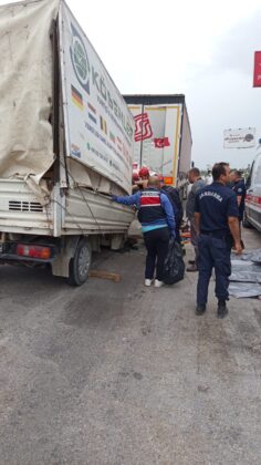 Bursa’da 2 kişinin hayatını kaybettiği kaza kameraya yansıdı