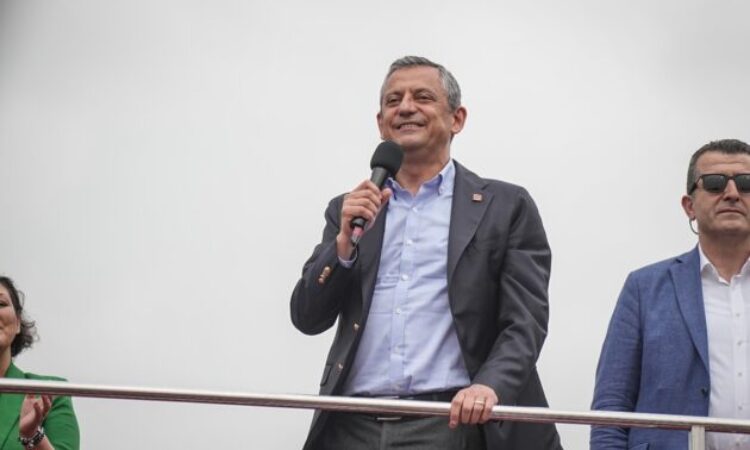 Özgür Özel Bursa’da konuştu: Kutuplaşma siyaseti geride kaldı