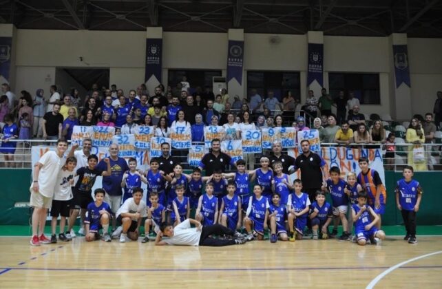 Yeşim Spor U10 Takımı namağlup şampiyon