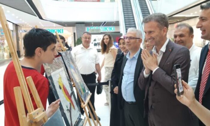 Ortaokul öğrencilerinin sergisi büyük ilgi gördü