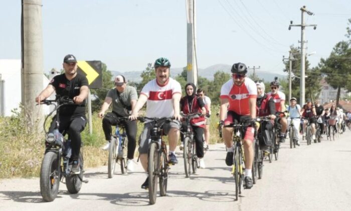 Bisiklet tutkunları Yenişehir’de doğa ve çevre için pedal çevirdi