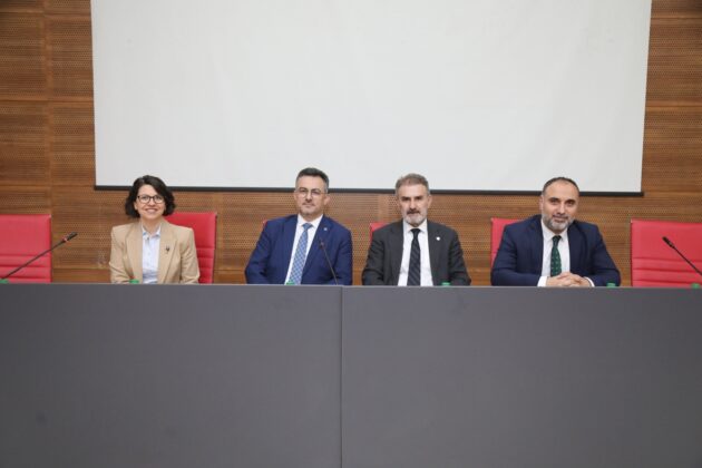 Rektör Çağlar’dan yurt müjdesi