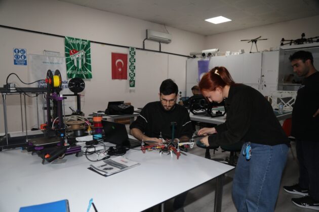 BTÜ’lü gençlerin TEKNOFEST hazırlığı sürüyor