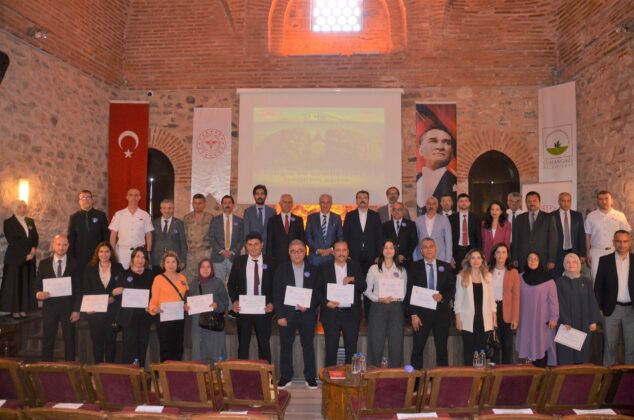 Bursa’da sigarayı bırakana sertifika verildi