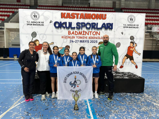 Osmangazili badmintoncular namağlup şampiyon