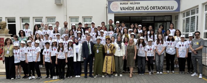 Vahide Aktuğ Ortaokulu’nda bilim coşkusu