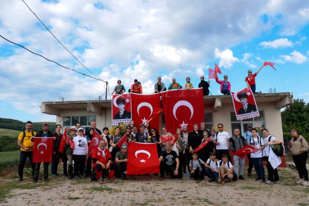 BUDOST ve Karacabey Doğa Sporları Tutkunları’ndan 19 Mayıs yürüyüşü