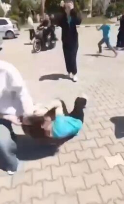 Bursa’da akran zorbalığı!