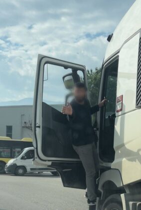 Trafikte korku dolu anlar