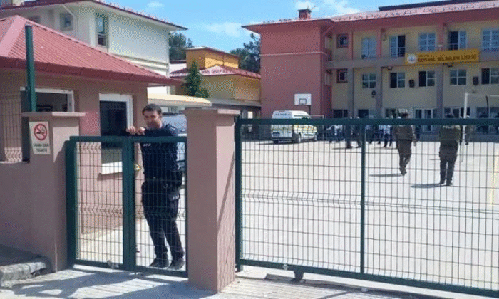 Giresun’da bir lisede iki kadın öldürüldü!