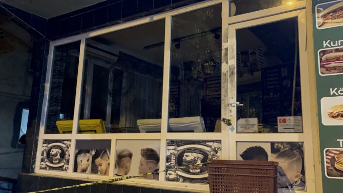 Berber dükkanına silahlı saldırı