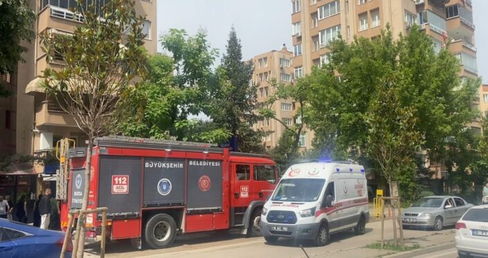 Apartmanda yangın paniği