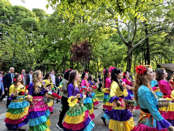 Bursalılar Hıdırellezi coşkuyla karşıladı