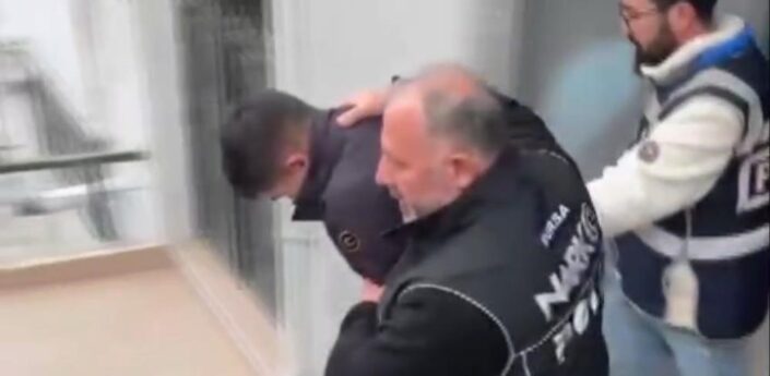 Zehir tacirlerine operasyon: 34 şüpheli tutuklandı
