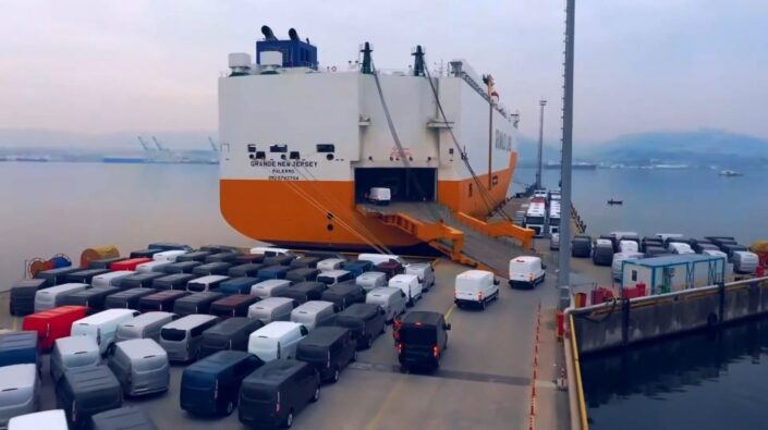 otomotiv endüstrisi mayısta 4 milyar dolar ihracata imza attı