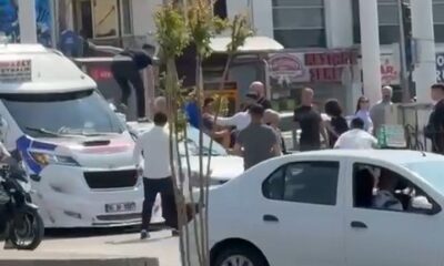 Bursa’da yolun ortasında boks ringlerini aratmayan kavga