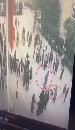 Bursa’da öğrenciye su sıçrattın dayağı!