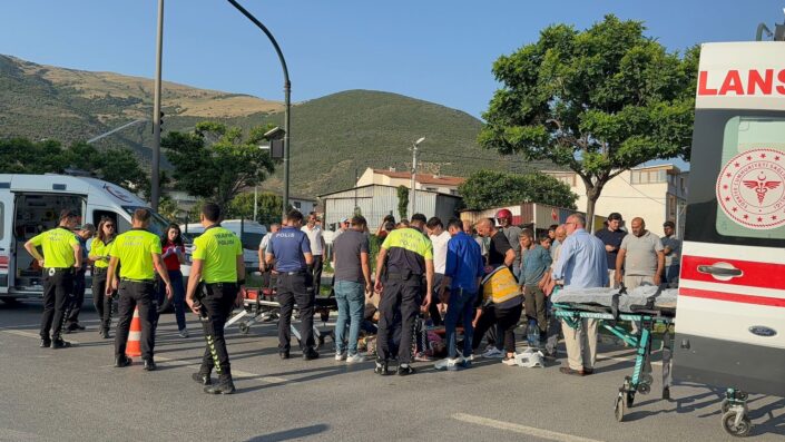 Bursa’da anne ve kızına motosiklet çarptı!