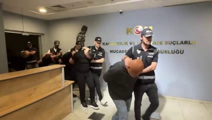 Bursa merkezli 6 ilde dolandırıcılık operasyonu!