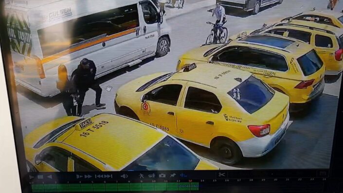 Eski nişanlısını sokak ortasında vurmuştu, teslim oldu