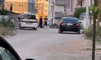 Apartmanın çatısı alev alev yandı!