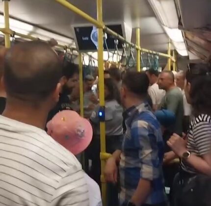 Bursa’da metroda yer verme tartışması!