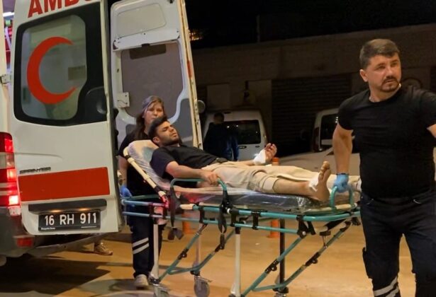 Bursa’da 2 motosiklet çarpıştı: 4 kişi yaralandı