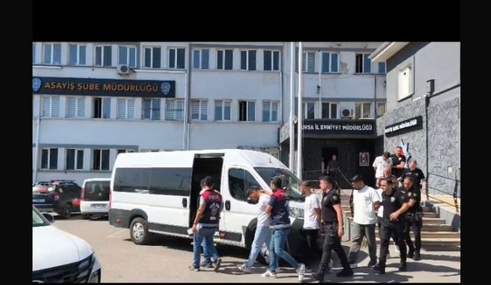 Sosyal medya üzerinden borsa vurgununa baskın!