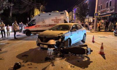 Otomobil ile motosiklet çarpıştı