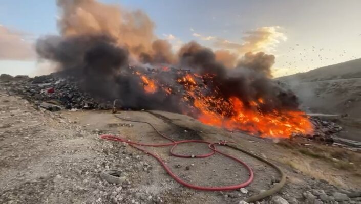 Çöplükteki yangın şehrin her yerinden görüldü