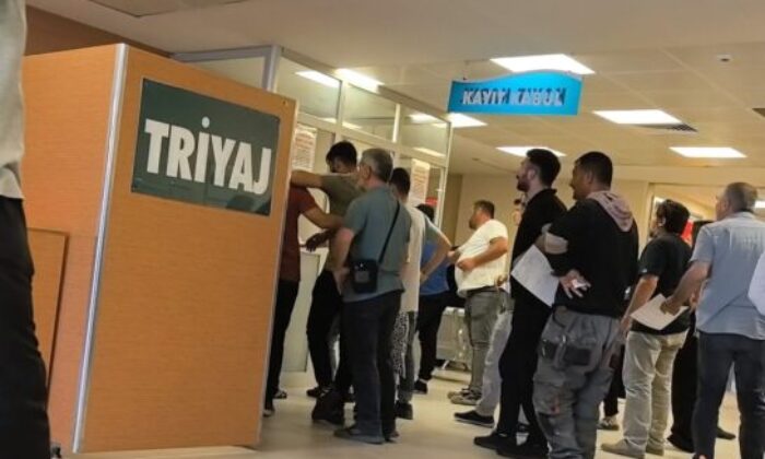 30 işçi yemekten zehirlenerek hastanelik oldu