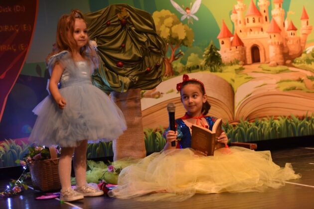 Yıldırımlı miniklerin mezuniyet sevinci