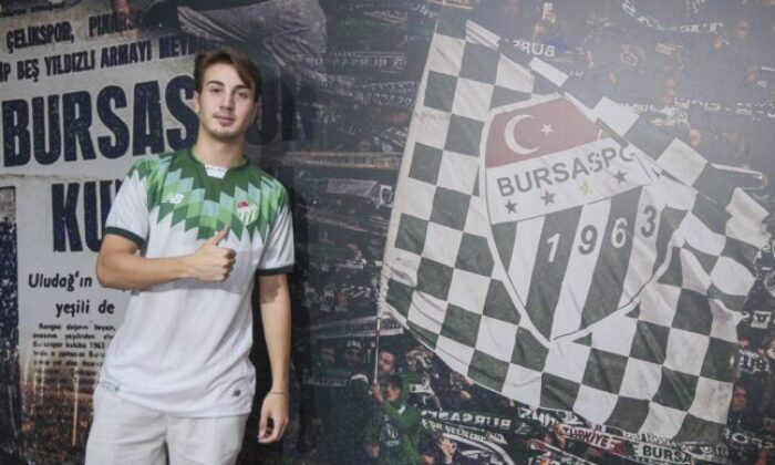 Bursaspor A takımına 4 imza