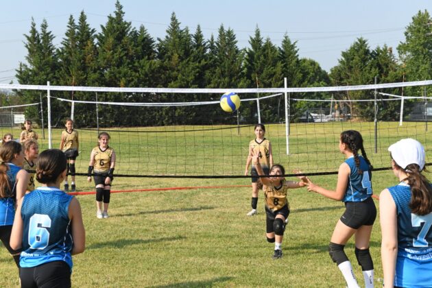 Osmangazi’de Türkiye’nin ilk ‘Mini Voleybol Şenliği’ düzenlendi