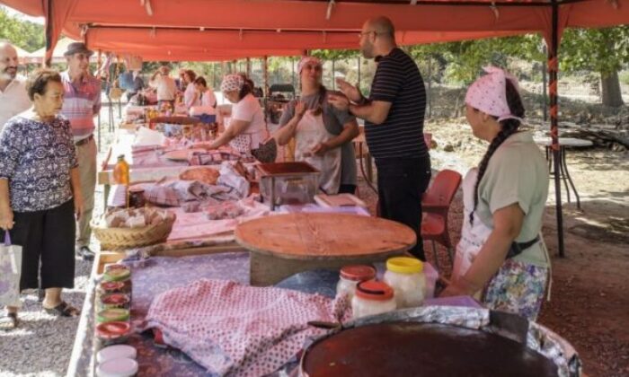 Yarışlar Kenti Magnesia’da Tarihi Köy Pazarı