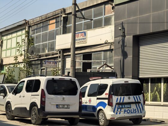 Pencereyi beğenmedi, işyerini kurşunladı!