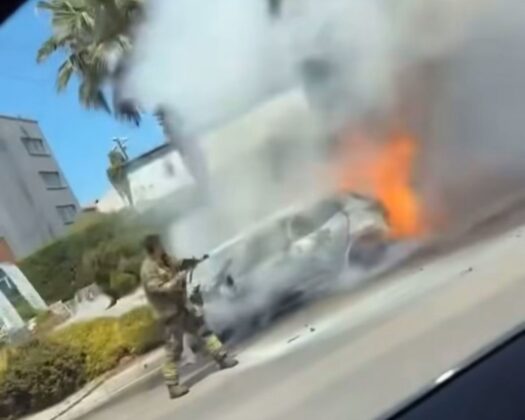 Bursa’da seyir halindeki araç alev aldı