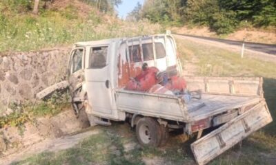 Kamyon ile kamyonet çarpıştı