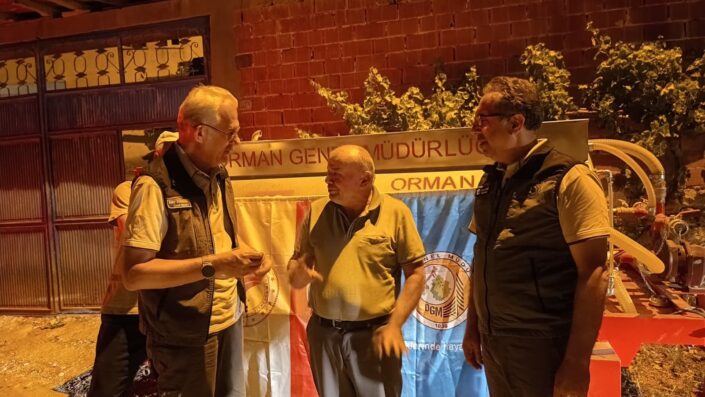 Patlak lastikle umut taşıdı, tankerle ödüllendirildi!