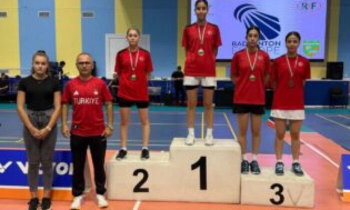 Osmangazili badmintonculardan gururlandıran başarı