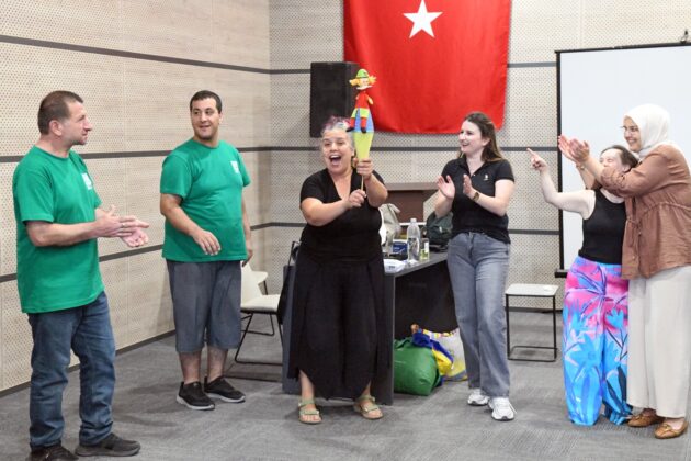 Özel bireyler sanat ve müzikle buluştu