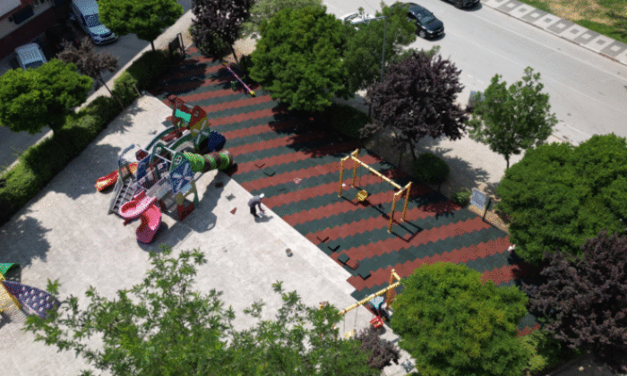 İnegöl’de parklar yenileniyor