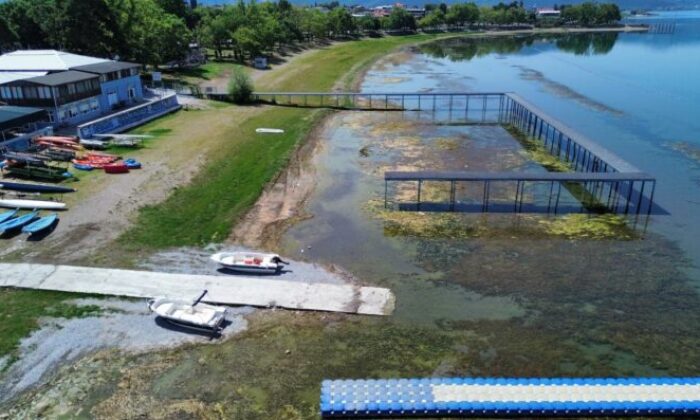 İznik Gölü’nde korkutan görüntü