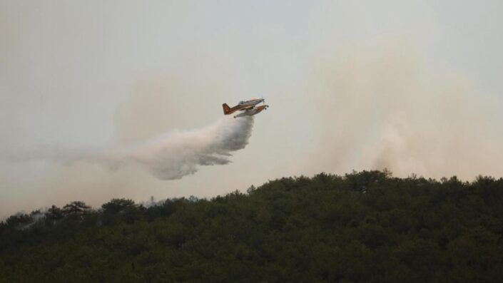 10 noktada alevlerle mücadele sürüyor