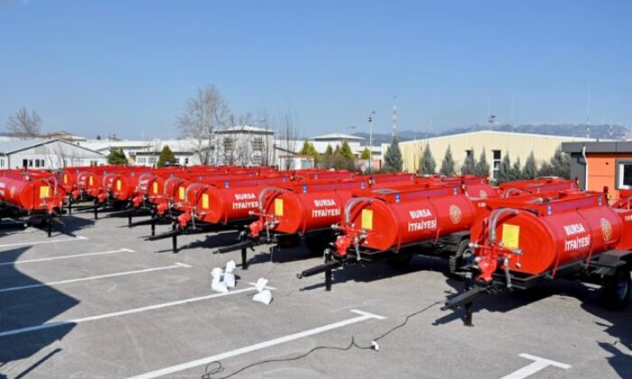 Büyükşehir’in tankerleri orman yangınlarında kilit rol oynadı