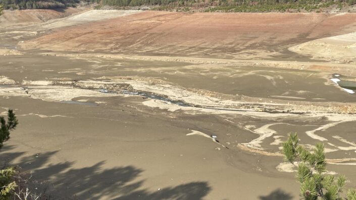 Nilüfer Barajı tamamen kurudu!