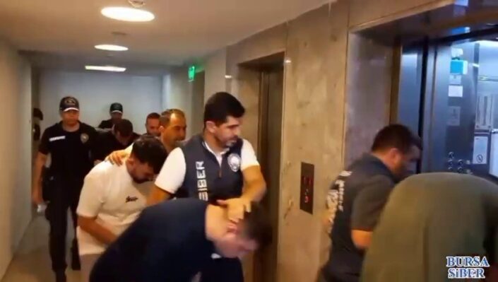 Online bahis çetesine baskın!